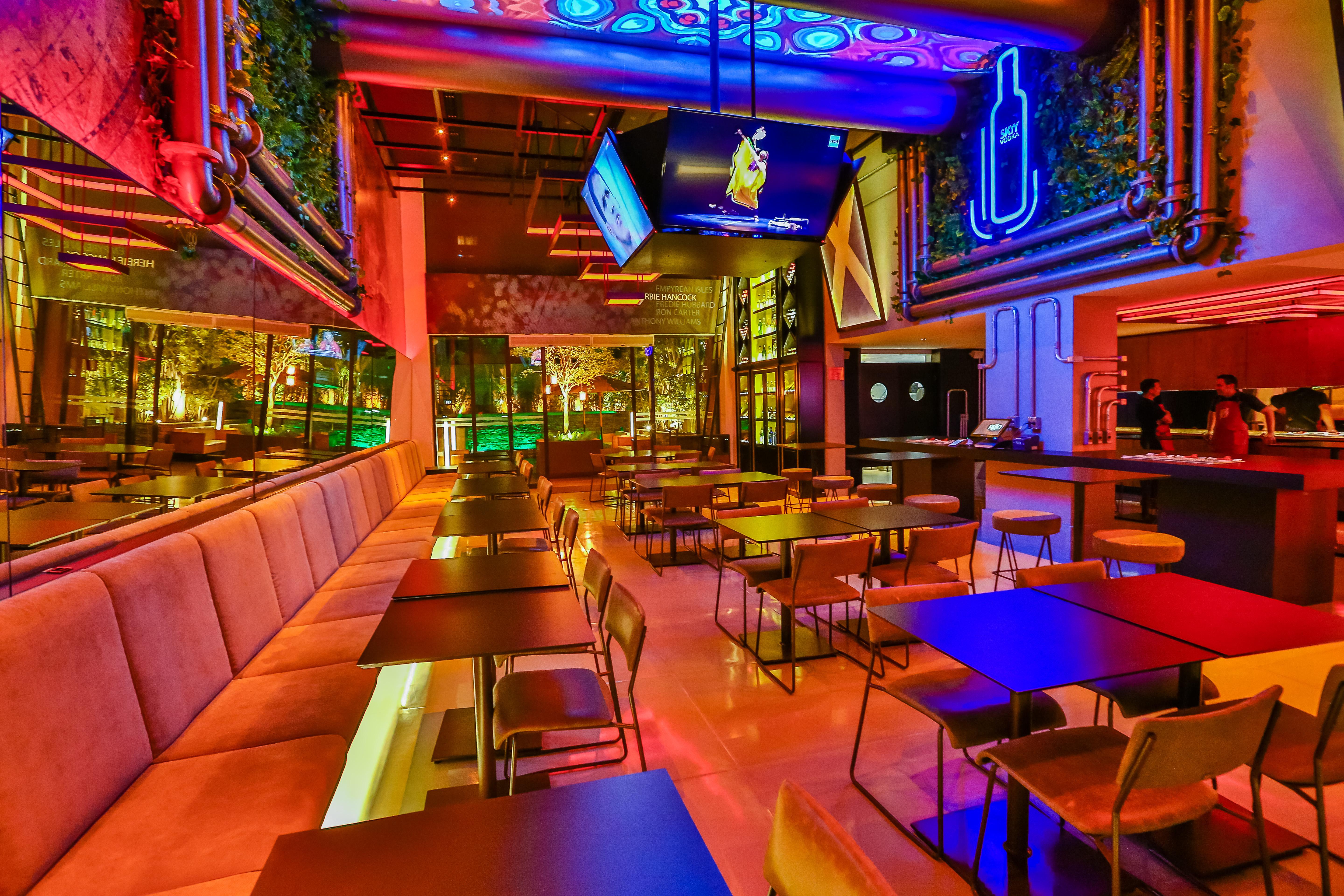 Radisson Red Campinas Hotel Campinas  Buitenkant foto Interior of the restaurant
