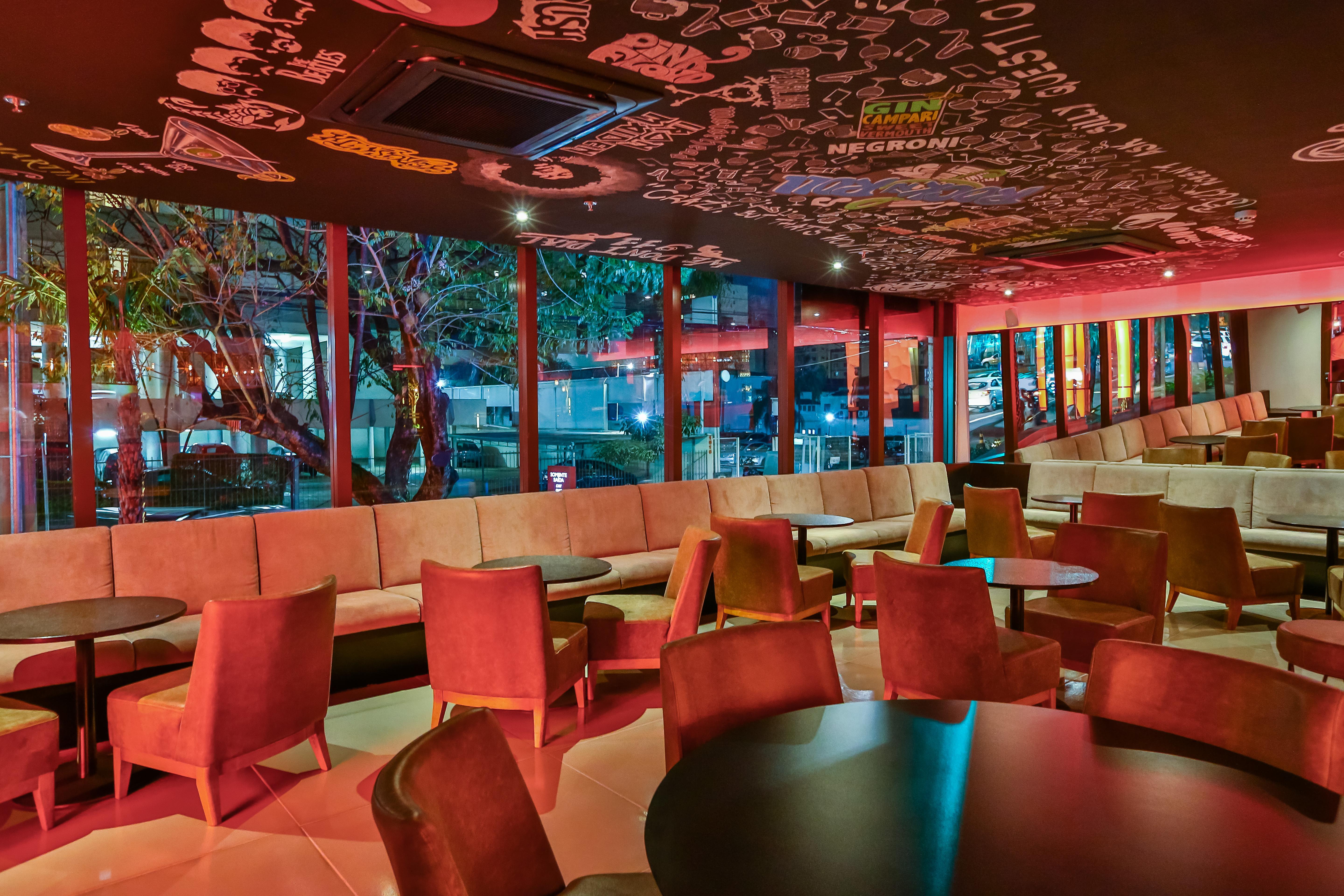 Radisson Red Campinas Hotel Campinas  Buitenkant foto Interior of a Starbucks Reserve store in Tokyo, Japan