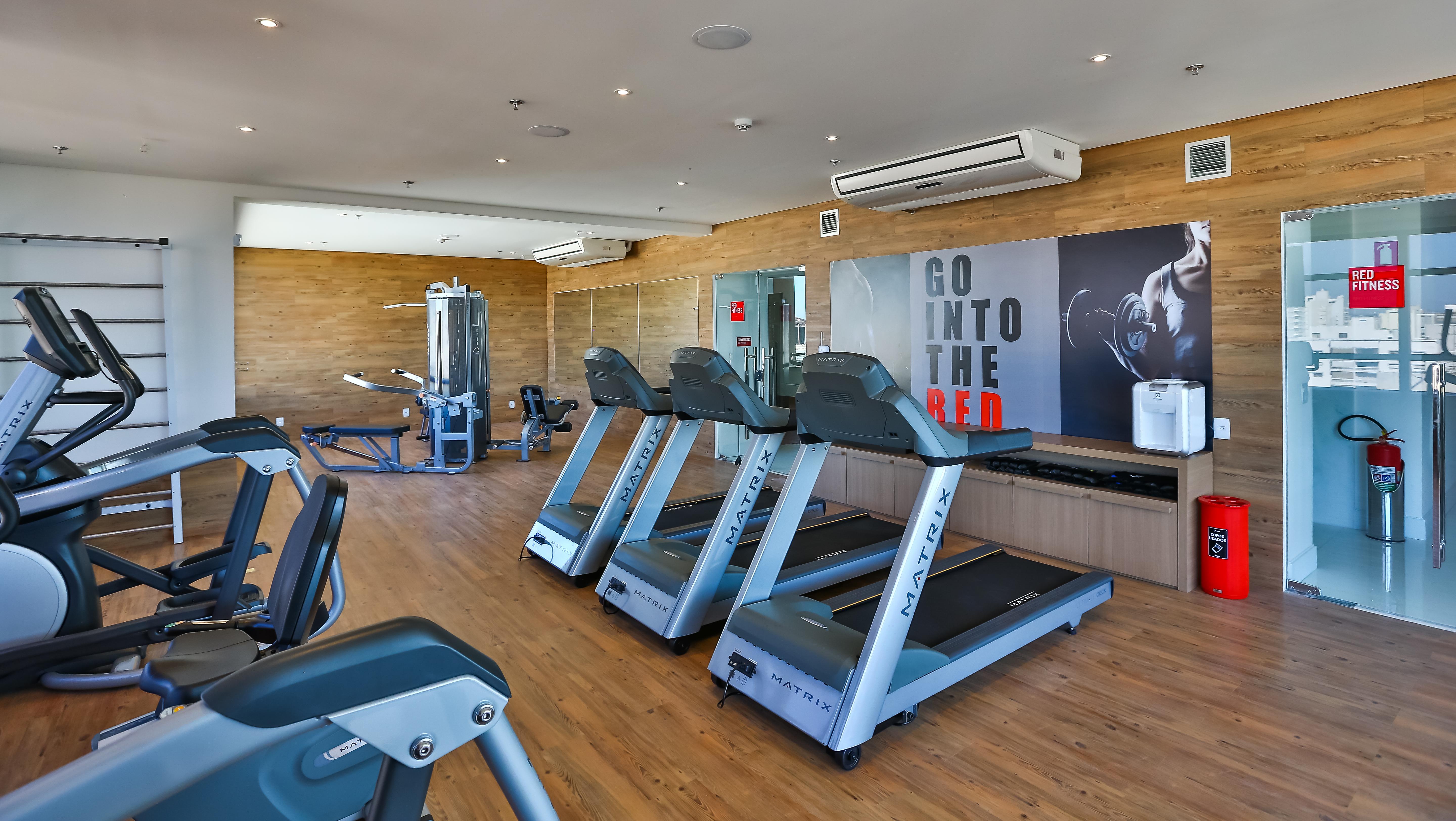 Radisson Red Campinas Hotel Campinas  Buitenkant foto The gym at the hotel